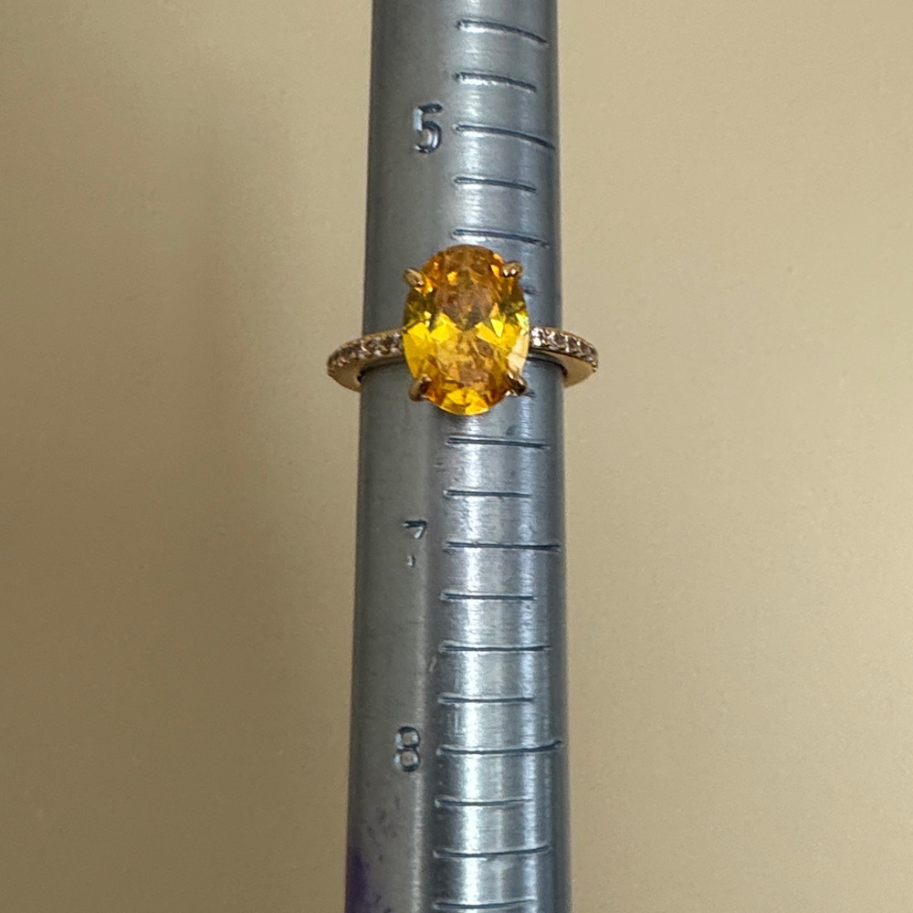 Bomb Party Elegant Yellow Gemstone Ring